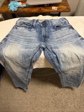 Men's Ariat M2 a traditional fit